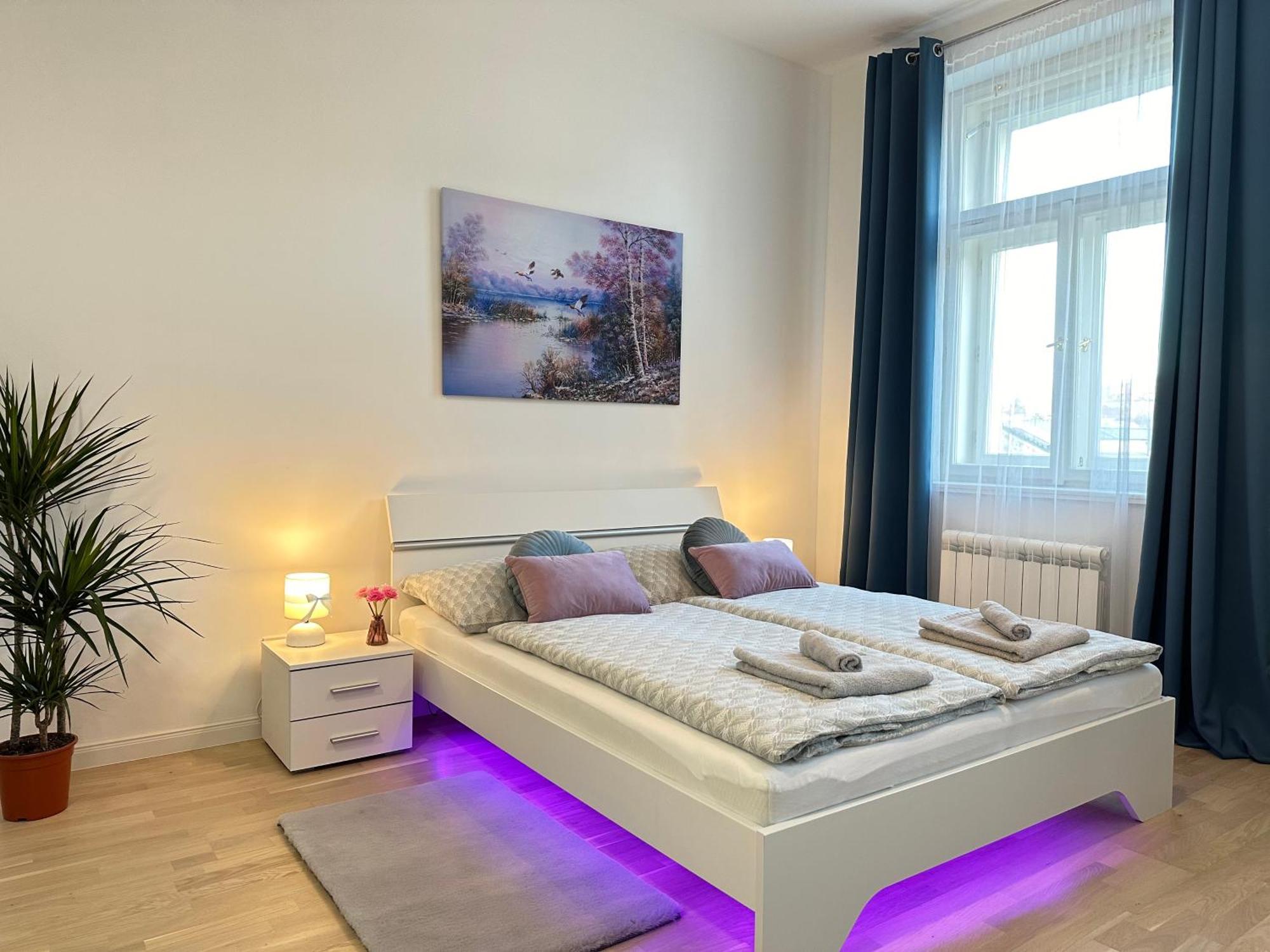 Romantic Apartment In The Center Of Praga Esterno foto