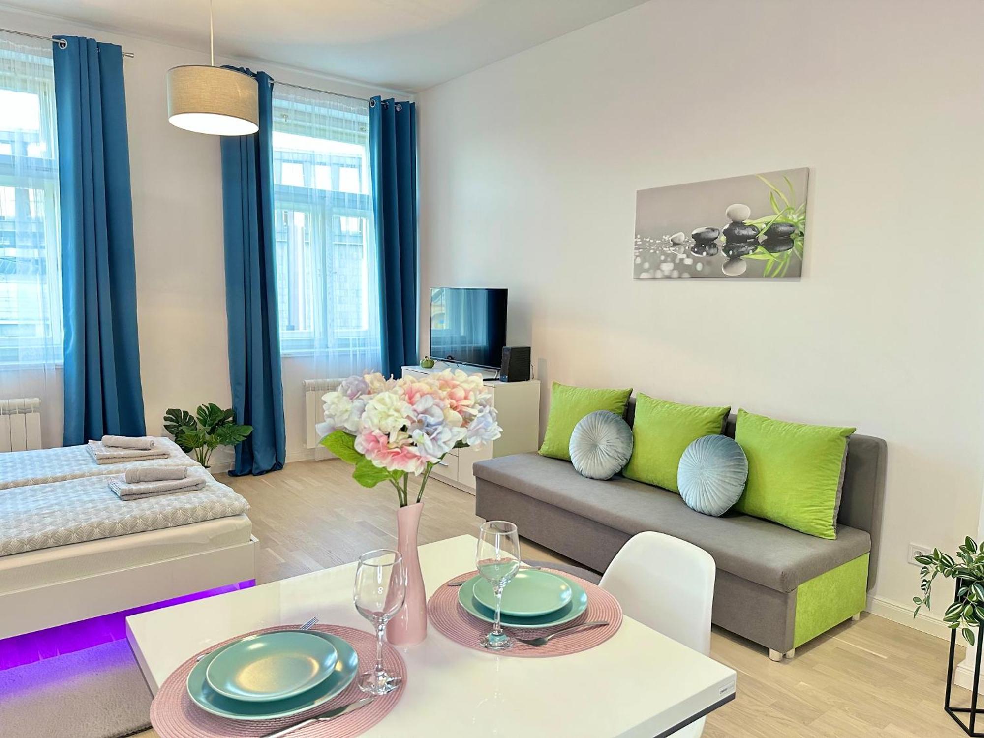 Romantic Apartment In The Center Of Praga Esterno foto