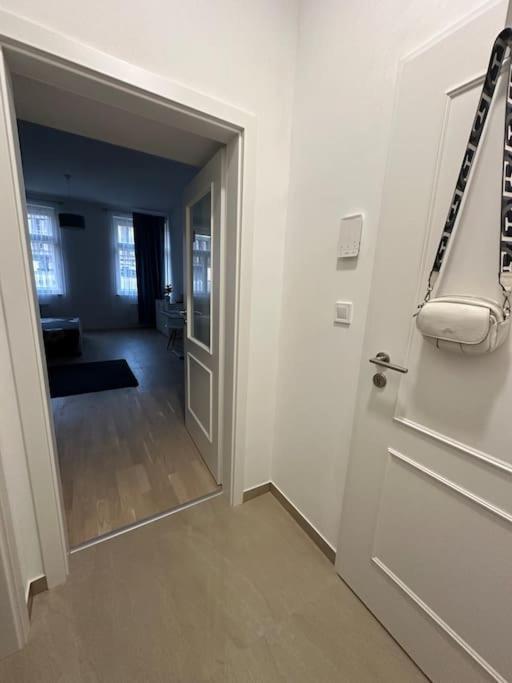 Romantic Apartment In The Center Of Praga Esterno foto