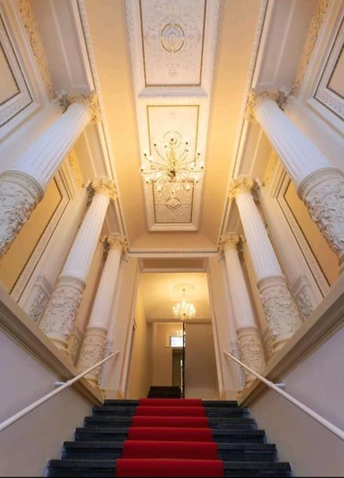 Romantic Apartment In The Center Of Praga Esterno foto